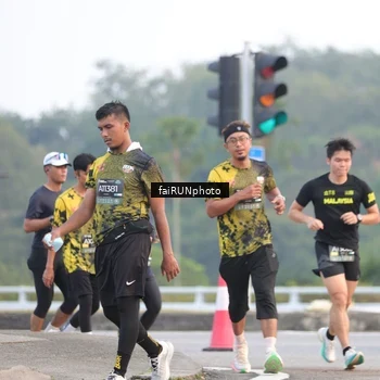 Runner Photo 6451144
