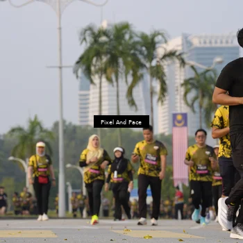 Runner Photo 6451149