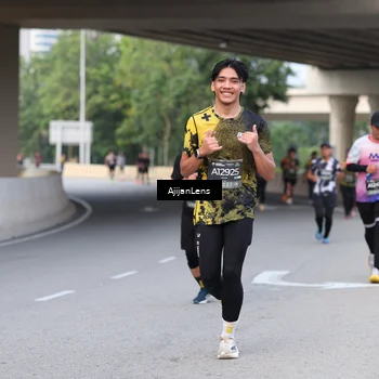 Runner Photo 6451151