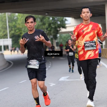 Runner Photo 6451156
