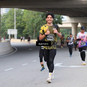 Runner Photo 6451165