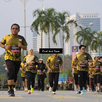 Runner Photo 6451168