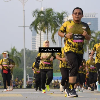 Runner Photo 6451175