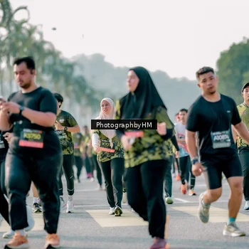 Runner Photo 6451176