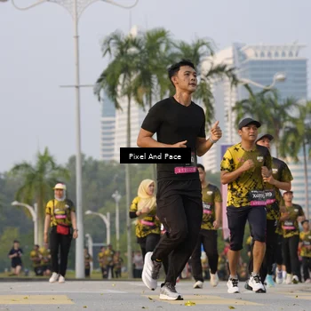 Runner Photo 6451204