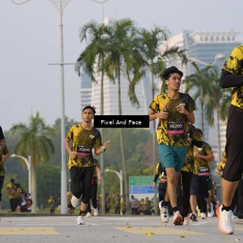 Runner Photo 6451205