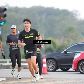 Runner Photo 6451212