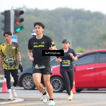Runner Photo 6451213