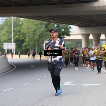 Runner Photo 6451231