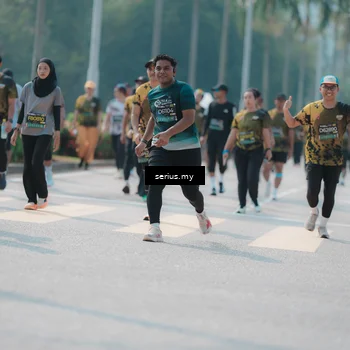 Runner Photo 6451234