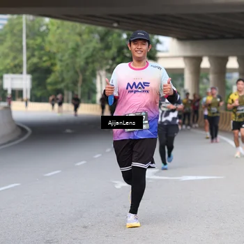 Runner Photo 6451235