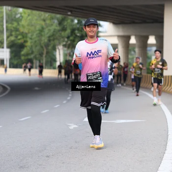 Runner Photo 6451239