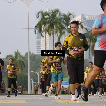 Runner Photo 6451242