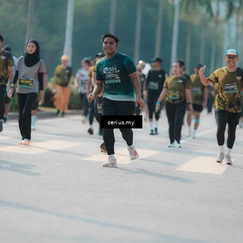 Runner Photo 6451243