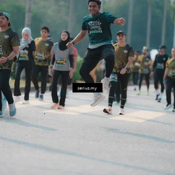Runner Photo 6451245