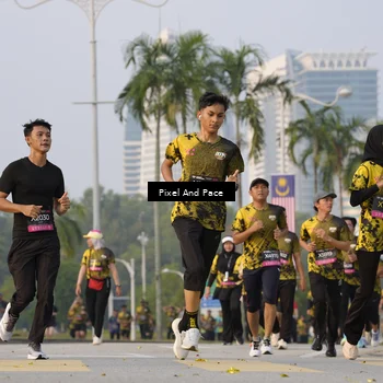 Runner Photo 6451246