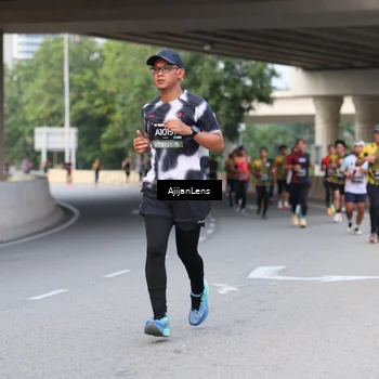 Runner Photo 6451251
