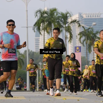 Runner Photo 6451254