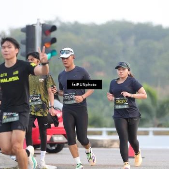 Runner Photo 6451273