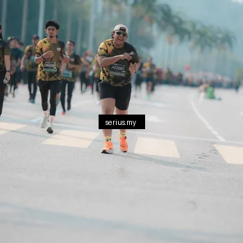 Runner Photo 6451290