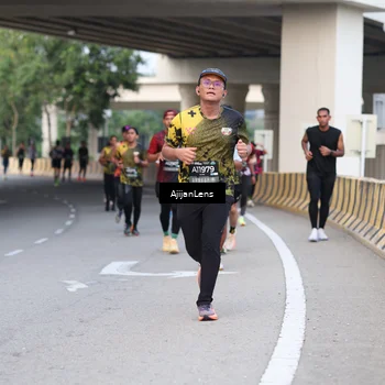 Runner Photo 6451293