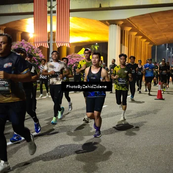 Runner Photo 6451299
