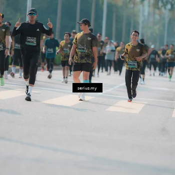 Runner Photo 6451303