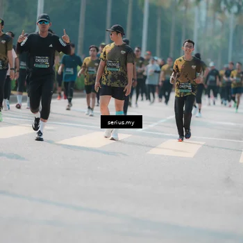 Runner Photo 6451305