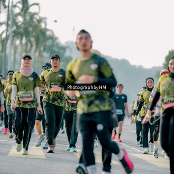 Runner Photo 6451313