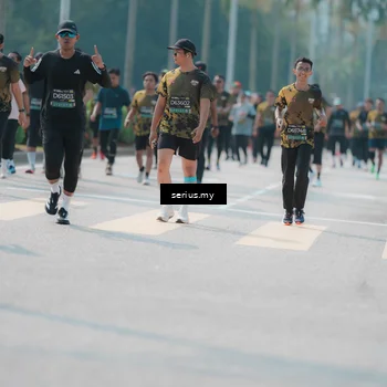 Runner Photo 6451316