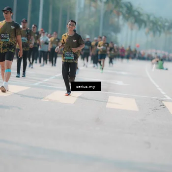 Runner Photo 6451318