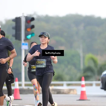 Runner Photo 6451325