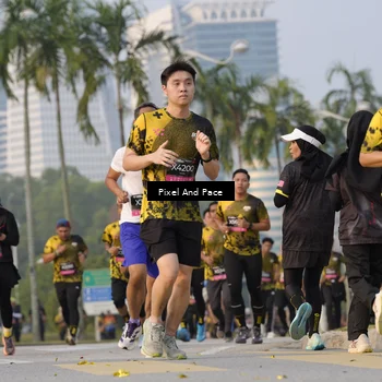 Runner Photo 6451336