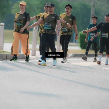 Runner Photo 6451341