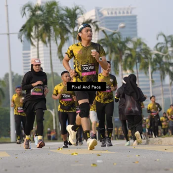 Runner Photo 6451344