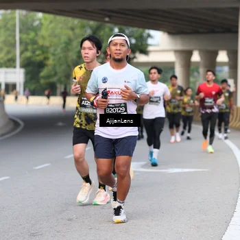 Runner Photo 6451345