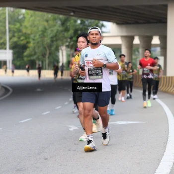 Runner Photo 6451347