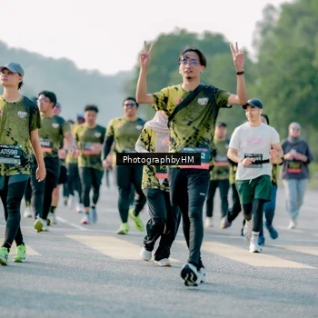 Runner Photo 6451354