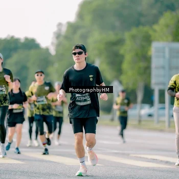 Runner Photo 6451358