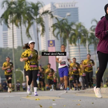 Runner Photo 6451369