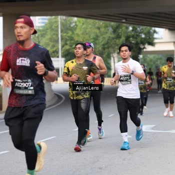 Runner Photo 6451375