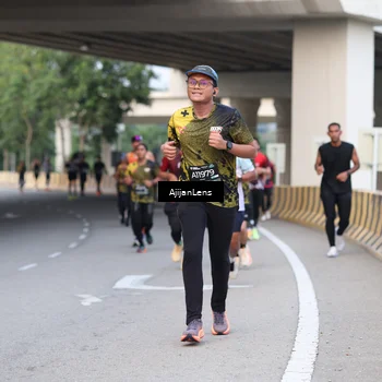 Runner Photo 6451381