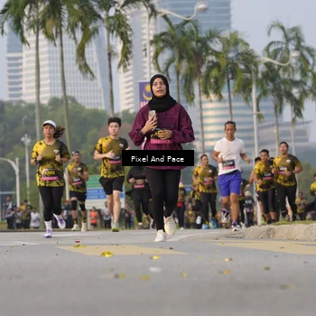 Runner Photo 6451384