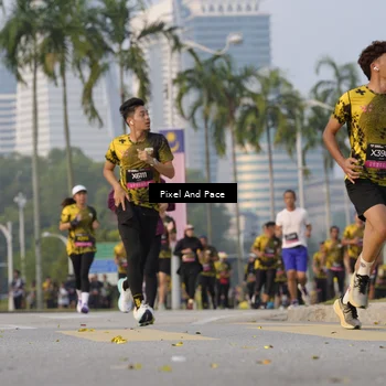 Runner Photo 6451393