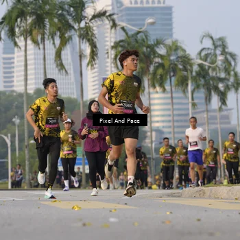 Runner Photo 6451413