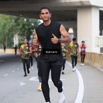 Runner Photo 6451424