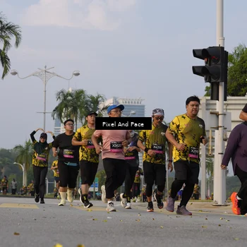 Runner Photo 6451434
