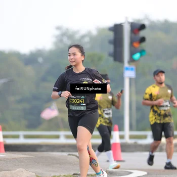 Runner Photo 6451438