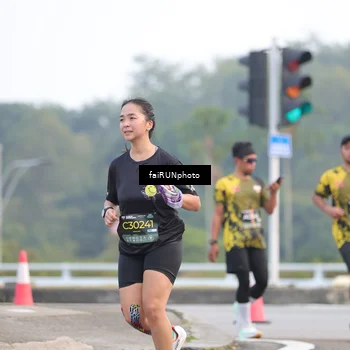 Runner Photo 6451444