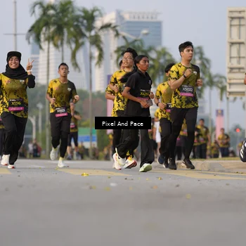Runner Photo 6451445